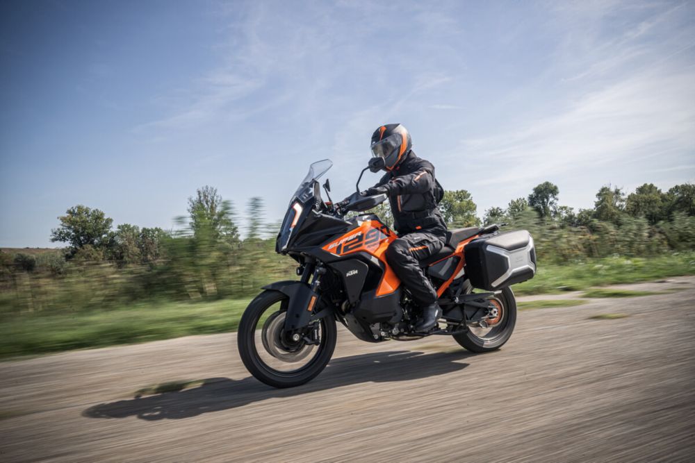 ☆値下げ☆ KTM バイクジャケット 46 KTM正規ディーラー「オーカワ」6/24新規オープン | KTM 日本